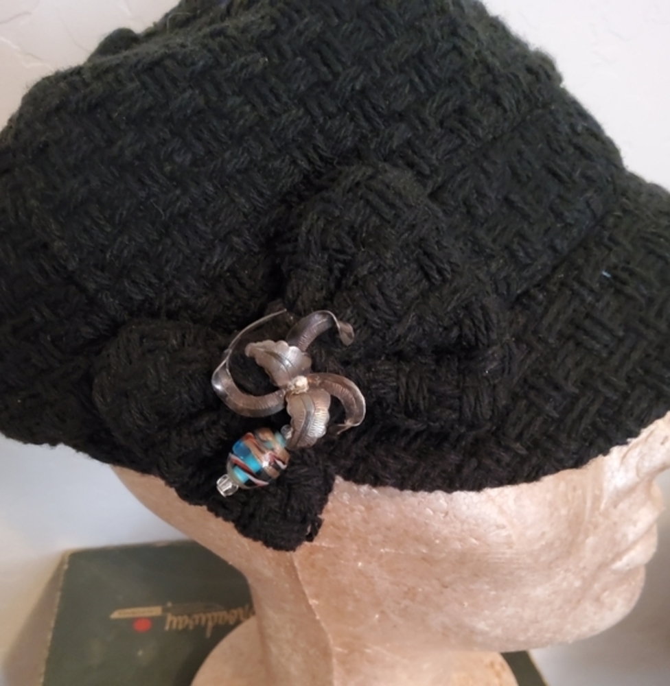 Black‎ Knit Cap with visor